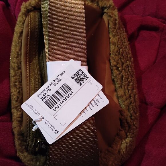 Lululemon Everywhere Fleece Belt Bag Burnt Caramel - Picture 8 of 10